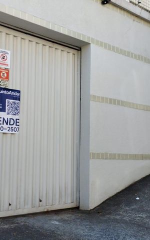 Apartamento à venda com 140m², 4 quartos e 2 vagas Apartamento à venda com 140m², 4 quartos e 2 vagasplaca instalada - RVRC-255