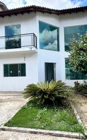 Casa de condomínio para alugar com 239m², 3 quartos e 2 vagas Casa de condomínio para alugar com 239m², 3 quartos e 2 vagasFachada