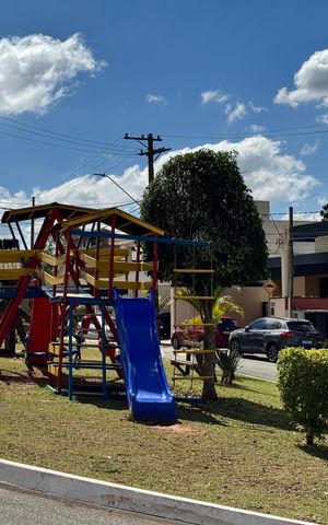 Casa de condomínio para alugar com 239m², 3 quartos e 2 vagas Casa de condomínio para alugar com 239m², 3 quartos e 2 vagasÁrea comum - Playground