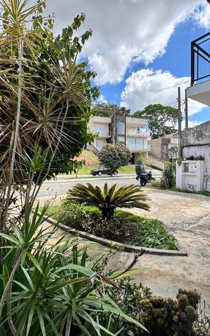 Casa de condomínio para alugar com 239m², 3 quartos e 2 vagas Casa de condomínio para alugar com 239m², 3 quartos e 2 vagasFachada