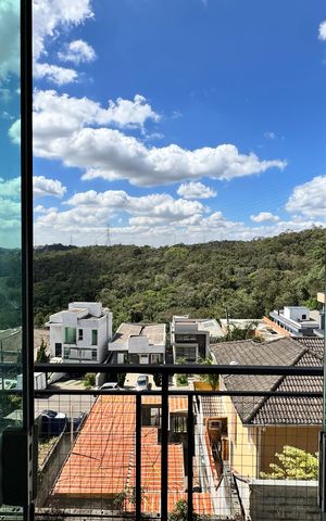 Casa de condomínio para alugar com 239m², 3 quartos e 2 vagas Casa de condomínio para alugar com 239m², 3 quartos e 2 vagasVista