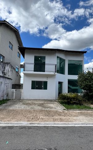 Casa de condomínio para alugar com 239m², 3 quartos e 2 vagas Casa de condomínio para alugar com 239m², 3 quartos e 2 vagasFachada