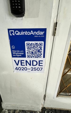 Apartamento à venda com 60m², 2 quartos e 1 vaga Apartamento à venda com 60m², 2 quartos e 1 vagaPlaca