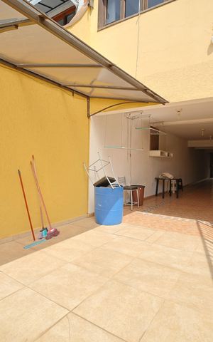 Casa à venda com 241m², 5 quartos e 6 vagasÁrea comum - Churrasqueira