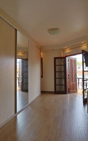 Casa à venda com 241m², 5 quartos e 6 vagasQuarto 3