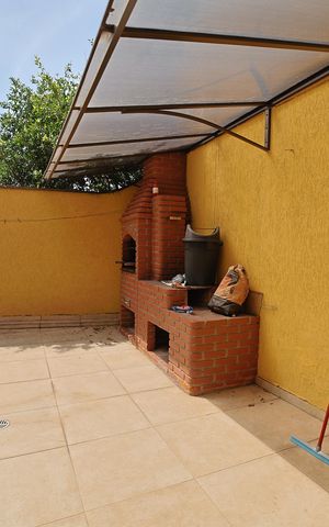 Casa à venda com 241m², 5 quartos e 6 vagasÁrea comum - Churrasqueira e Área de Serviço
