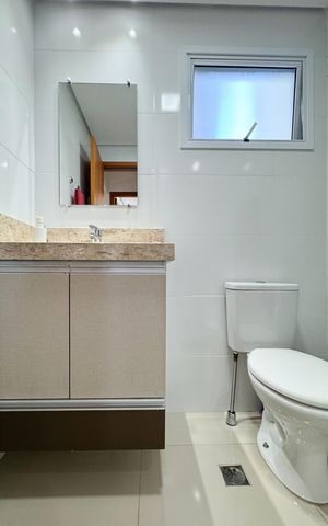 Apartamento à venda com 77m², 3 quartos e 2 vagas Apartamento à venda com 77m², 3 quartos e 2 vagasBanheiro Social