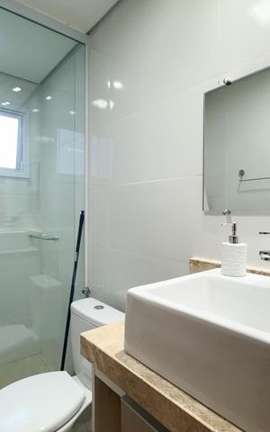 Apartamento à venda com 77m², 3 quartos e 2 vagas Apartamento à venda com 77m², 3 quartos e 2 vagasBanheiro da Suíte