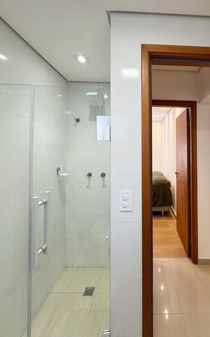 Apartamento à venda com 77m², 3 quartos e 2 vagas Apartamento à venda com 77m², 3 quartos e 2 vagasBanheiro Social