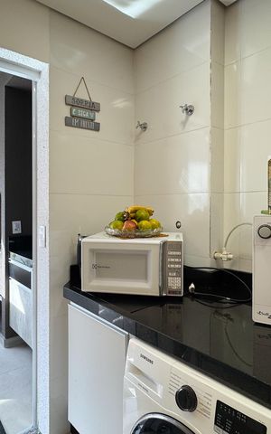 Apartamento à venda com 77m², 3 quartos e 2 vagas Apartamento à venda com 77m², 3 quartos e 2 vagasÁrea de Serviço