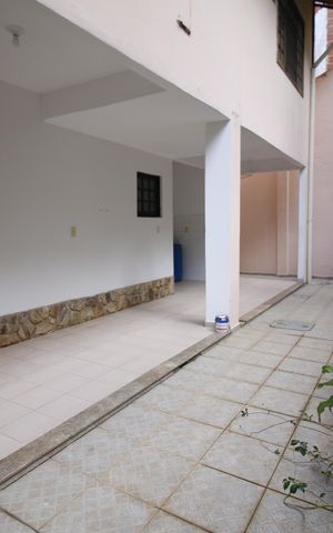 Casa de condomínio para alugar com 371m², 4 quartos e 4 vagasQuintal