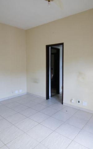 Casa de condomínio para alugar com 371m², 4 quartos e 4 vagasSuíte 4