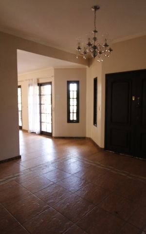 Casa de condomínio para alugar com 371m², 4 quartos e 4 vagasSala