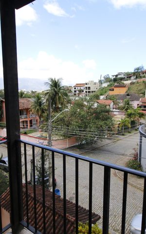Casa de condomínio para alugar com 371m², 4 quartos e 4 vagasVaranda do quarto 3