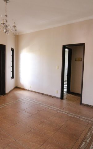 Casa de condomínio para alugar com 371m², 4 quartos e 4 vagasSala