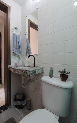 Apartamento à venda com 55m², 3 quartos e 2 vagasBanheiro Social