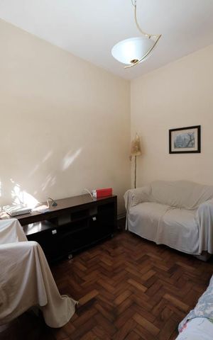 Casa à venda com 83m², 4 quartos e 1 vagaSala
