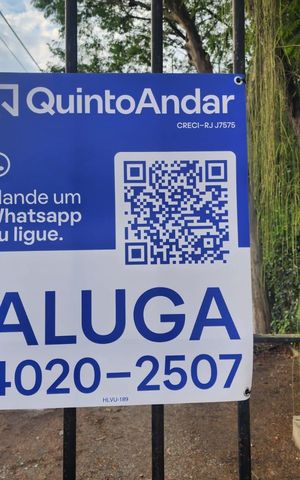 Casa para alugar com 170m², 3 quartos e 1 vaga Casa para alugar com 170m², 3 quartos e 1 vagaFachada