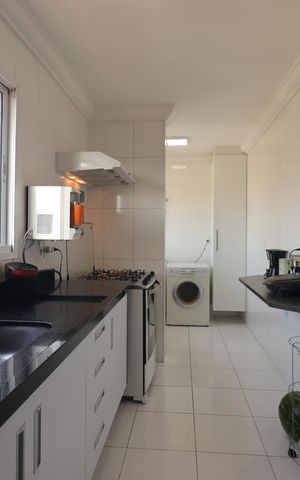 Apartamento à venda com 156m², 3 quartos e 3 vagasCozinha