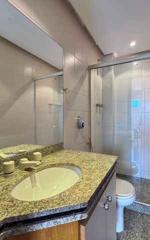 Apartamento à venda com 365m², 4 quartos e 1 vagaSuíte 3 - Banheiro