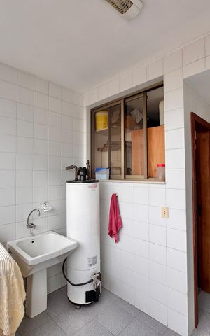 Apartamento à venda com 365m², 4 quartos e 1 vagaÁrea de Serviço