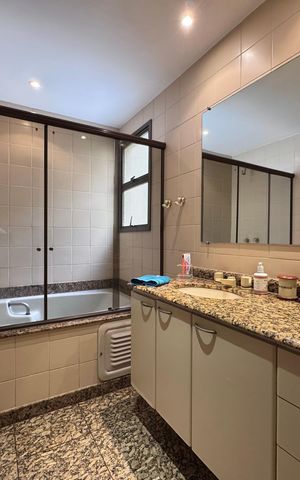 Apartamento à venda com 365m², 4 quartos e 1 vagaSuíte 1 - Banheiro