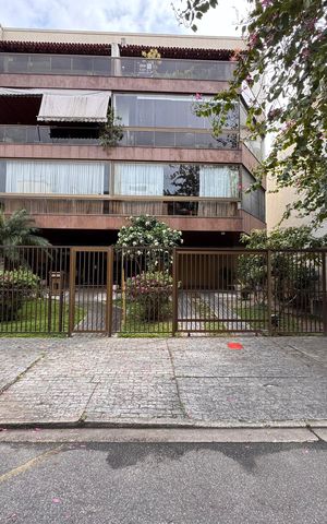 Apartamento à venda com 365m², 4 quartos e 1 vagaFachada