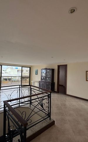 Apartamento à venda com 365m², 4 quartos e 1 vagaSalão (segundo andar)