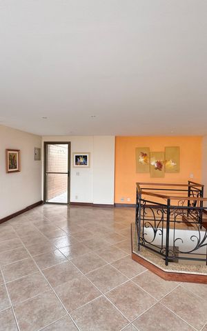 Apartamento à venda com 365m², 4 quartos e 1 vagaSalão (segundo andar)