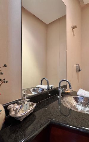 Apartamento à venda com 365m², 4 quartos e 1 vagaLavabo