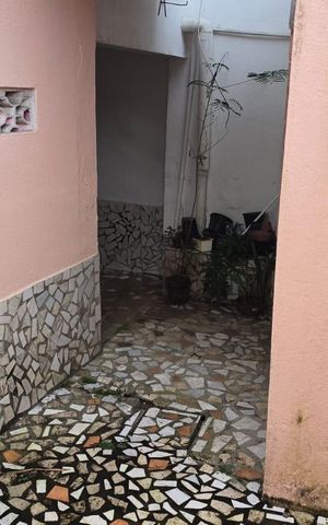Casa para alugar com 54m², 2 quartos e sem vaga Casa para alugar com 54m², 2 quartos e sem vagaÁrea externa