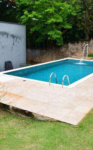 Casa de condomínio à venda com 100m², 3 quartos e 1 vagaÁrea comum - Piscina