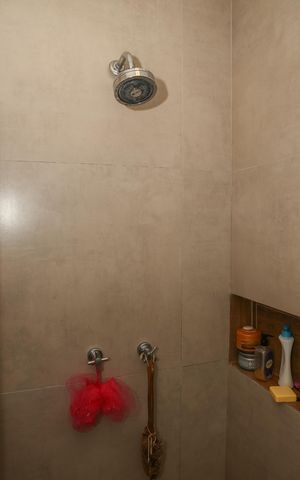 Casa à venda com 300m², 3 quartos e 2 vagas Casa à venda com 300m², 3 quartos e 2 vagasBanheiro da Suíte