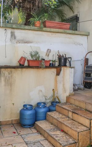 Casa à venda com 300m², 3 quartos e 2 vagas Casa à venda com 300m², 3 quartos e 2 vagasÁrea de Serviço
