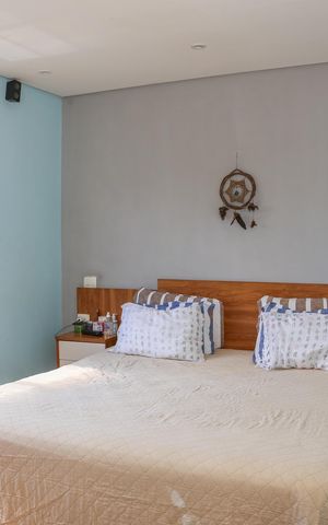 Casa à venda com 300m², 3 quartos e 2 vagas Casa à venda com 300m², 3 quartos e 2 vagasSuíte
