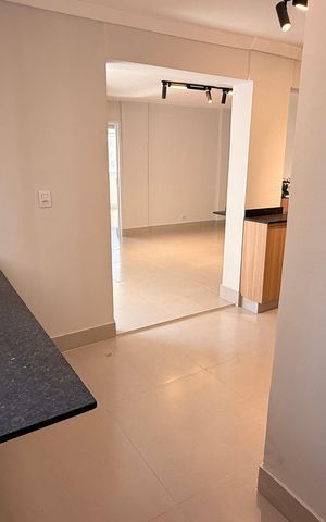 Apartamento à venda com 79m², 3 quartos e 1 vagaÁrea de Serviço