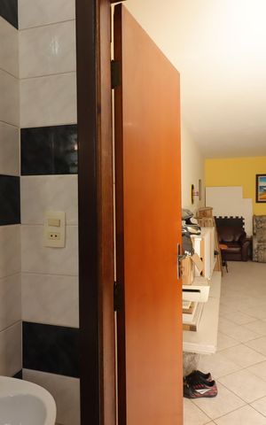 Casa à venda com 234m², 3 quartos e 2 vagasLavabo 2