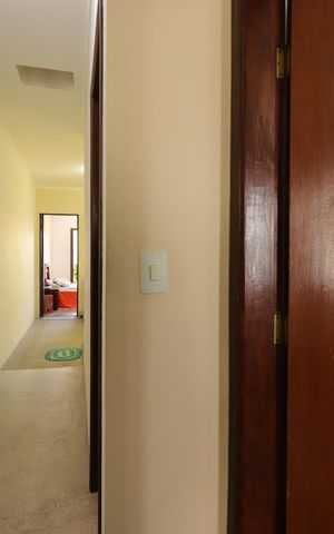 Casa à venda com 234m², 3 quartos e 2 vagasCorredor do segundo piso