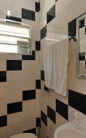 Casa à venda com 234m², 3 quartos e 2 vagasLavabo 2