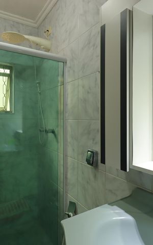 Casa à venda com 234m², 3 quartos e 2 vagasBanheiro Social