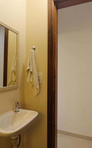 Casa à venda com 234m², 3 quartos e 2 vagasLavabo 1