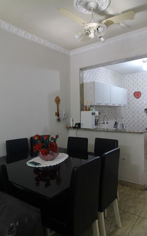 Casa de condomínio à venda com 168m², 2 quartos e 1 vagaSala