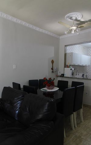 Casa de condomínio à venda com 168m², 2 quartos e 1 vagaSala