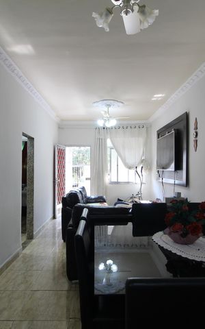 Casa de condomínio à venda com 168m², 2 quartos e 1 vagaSala