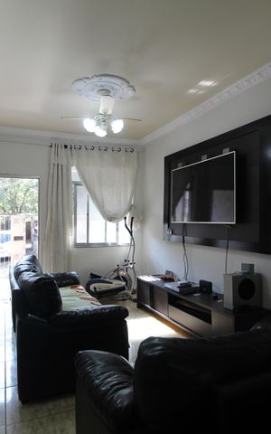 Casa de condomínio à venda com 168m², 2 quartos e 1 vagaSala