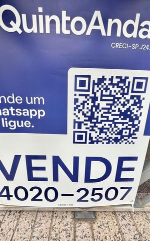 Casa à venda com 100m², 3 quartos e 2 vagas Casa à venda com 100m², 3 quartos e 2 vagasFachada