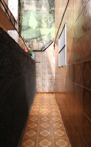 Casa à venda com 100m², 3 quartos e 2 vagas Casa à venda com 100m², 3 quartos e 2 vagasCorredor