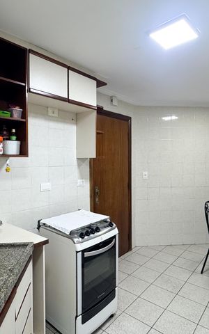 Apartamento à venda com 110m², 3 quartos e 2 vagas Apartamento à venda com 110m², 3 quartos e 2 vagasCozinha