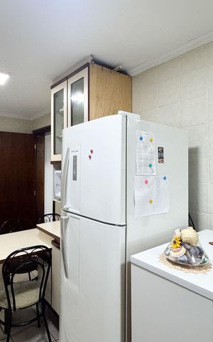 Apartamento à venda com 110m², 3 quartos e 2 vagas Apartamento à venda com 110m², 3 quartos e 2 vagasCozinha