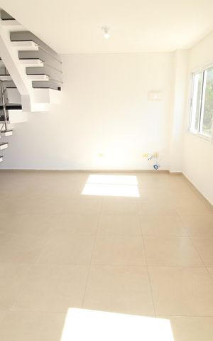 Casa de condomínio para alugar com 84m², 2 quartos e 2 vagasSala